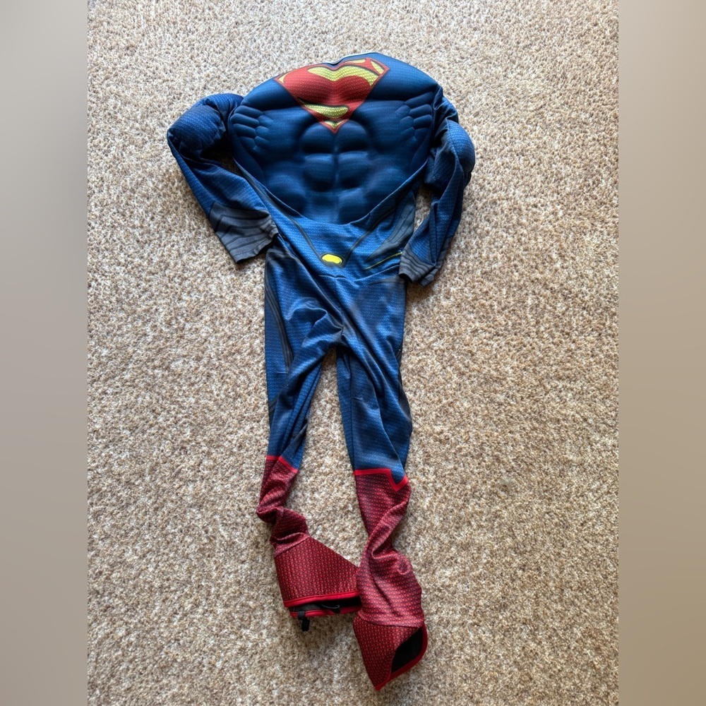 Superman costume hard chest and  (just the one piece) youth medium